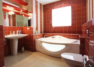Плитка — самый практичный материал для ванной комнаты